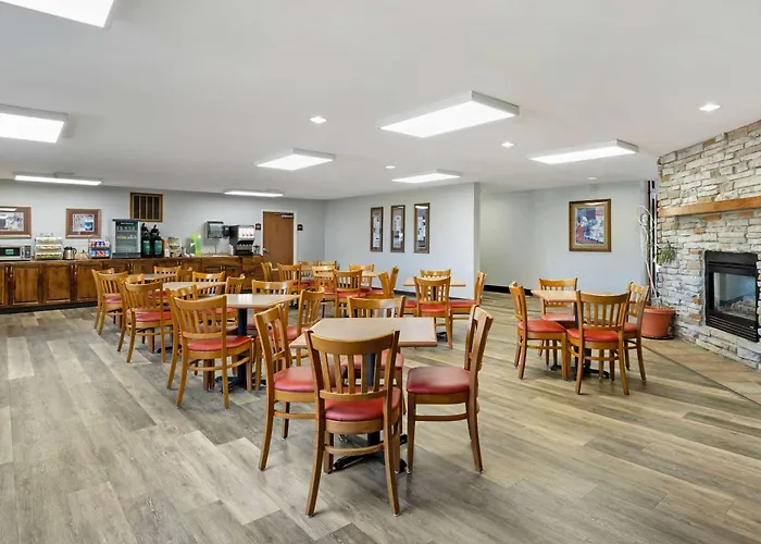 Quality Inn & Suites Fort Madison Near Hwy 61